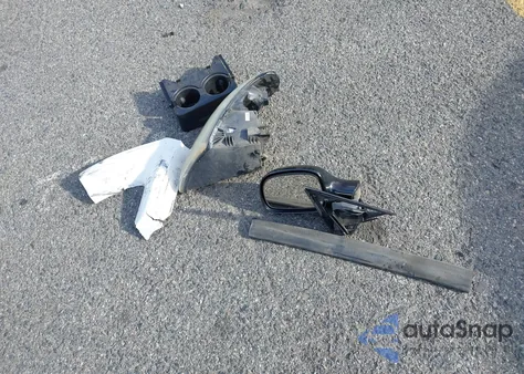 2006 Chrysler Town & Country from USA, damaged, VIN 1A4GP45R06B740079